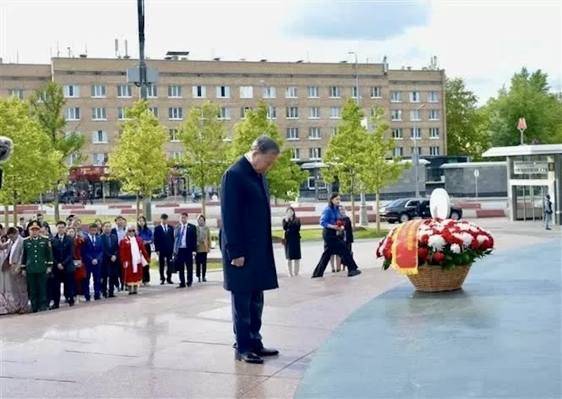 To Lam à Moscou