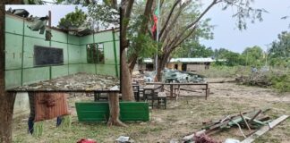 école bombardée en Birmanie