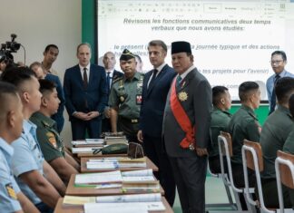 école militaire Indonésie français