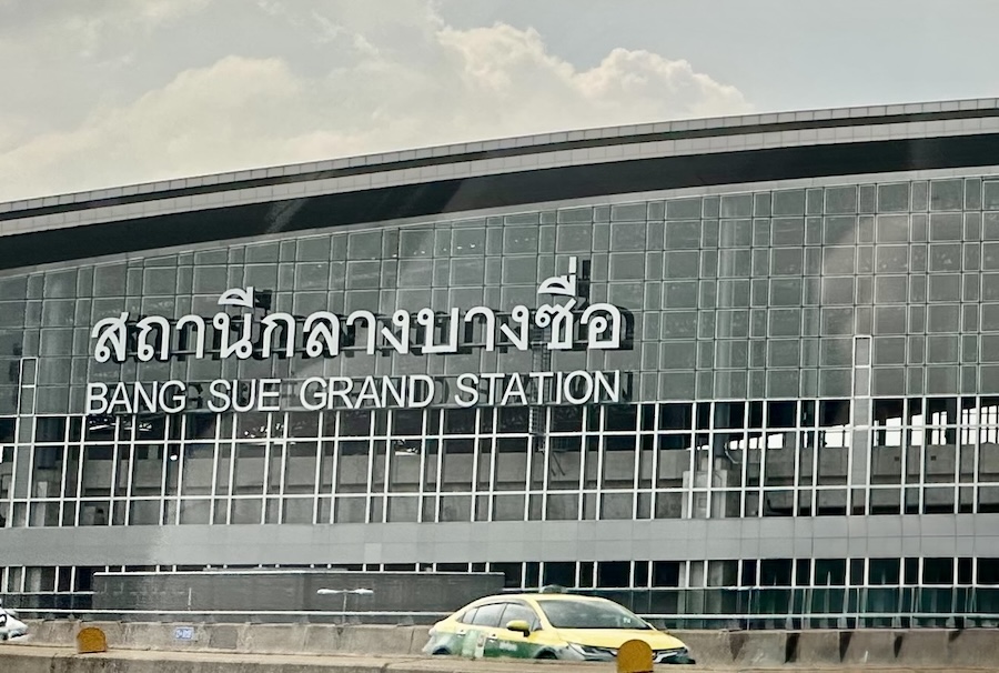 Bang Sue Train station