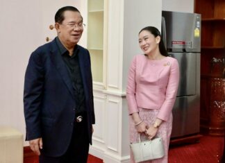 Hun Sen et Ing Shinawatra