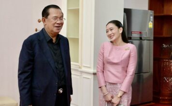 Hun Sen et Ing Shinawatra