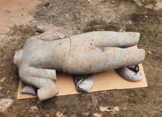 Lokesvara statue