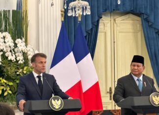 Macron en Indonésie