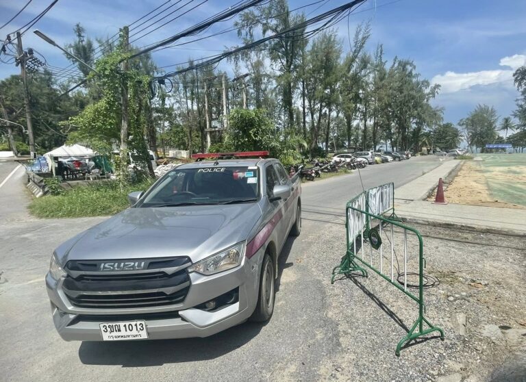 PHUKET – SÉCURITÉ : Un engin suspect détruit sur la plage de Surin