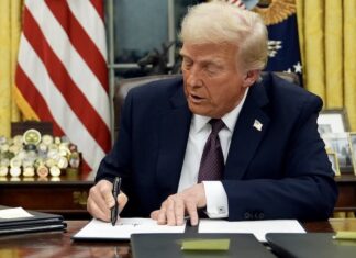 Trump bureau ovale