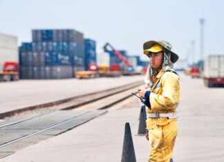 exportation du Laos par train