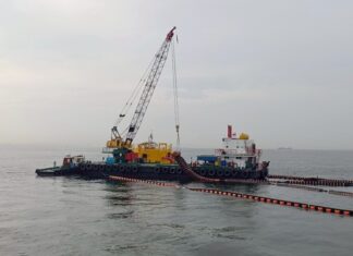 fuite pétrole à siracha