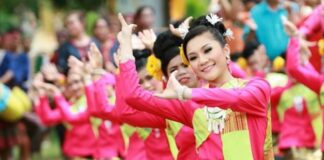 Dance Isan