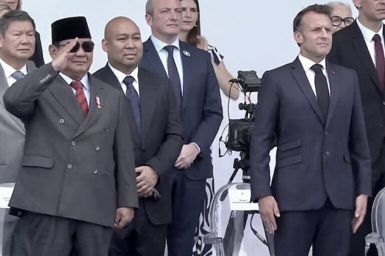 Indonésie France défilé