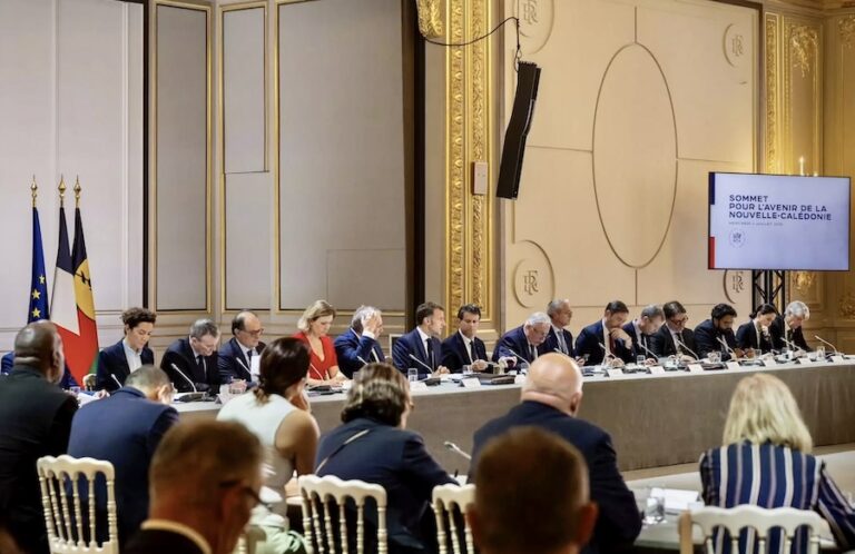 ASIE – FRANCE : Accord politique pour la Nouvelle Calédonie