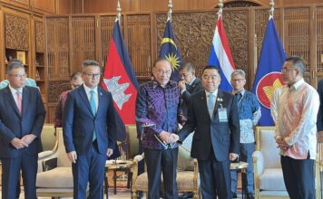 THAÏLANDE – CAMBODGE : Réunion des comités frontaliers à Kuala Lumpur pour désamorcer les tensions Anwar Ibrahim Thaïlande
