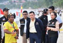 Life guard Patong avec le ministre