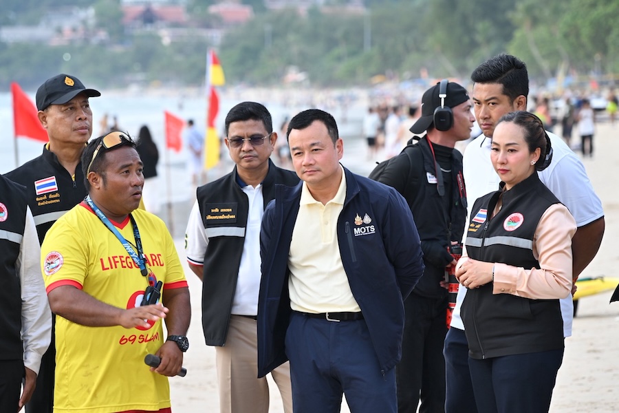 Life guard Patong avec le ministre