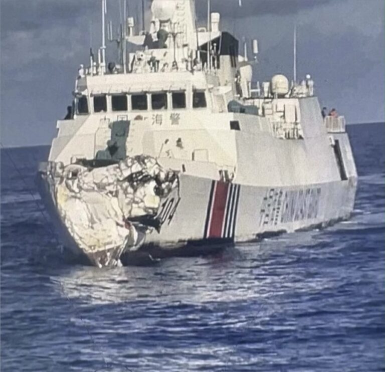 PHILIPPINES – CHINE : Manille dénonce les « manœuvres dangereuses » après la collision entre des navires chinois