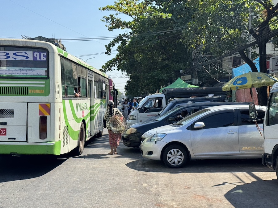 rangoun bus rue