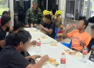 soldats cambodgiens prisonniers en Thaïlande