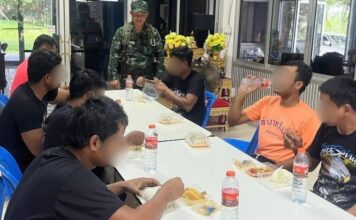 soldats cambodgiens prisonniers en Thaïlande