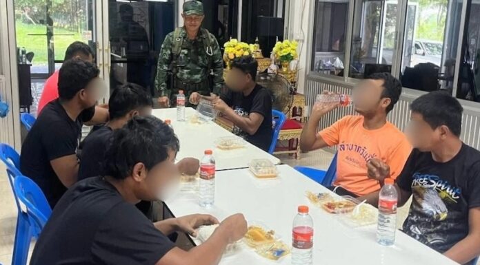 soldats cambodgiens prisonniers en Thaïlande