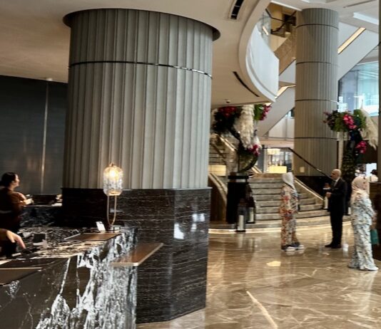 THAÏLANDE – TOURISME : Un léger ralentissement avant la haute saison hôtel touristes
