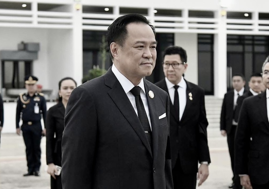 Anutin Premier ministre