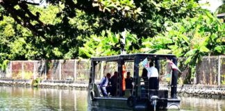THAÏLANDE – ENVIRONNEMENT : Bangkok reçoit un bateau électrique de collecte des déchets offert par le Luxembourg