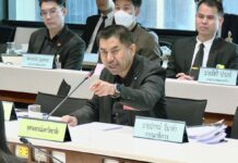 THAÏLANDE – SOCIÉTÉ : « Big Joke » dénonce plus de 30 officiers liés à des réseaux de jeu en ligne