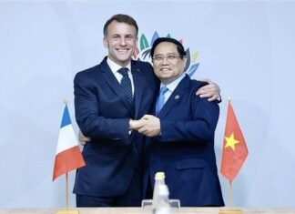 Emmanuel Macron - Pham Minh Chinh