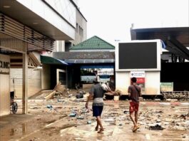 THAÏLANDE – CHRONIQUE : Sous les eaux, la douleur de Hat Yai Hat Yai après inondations