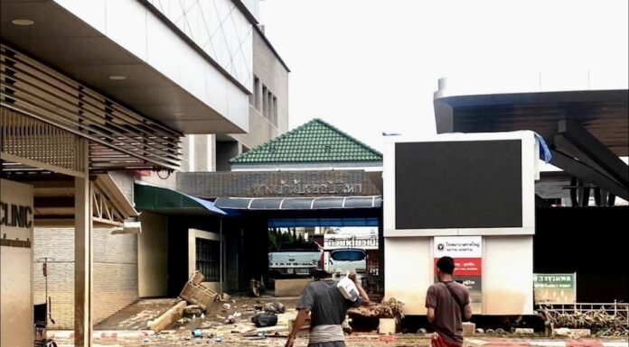 THAÏLANDE – CHRONIQUE : Sous les eaux, la douleur de Hat Yai Hat Yai après inondations