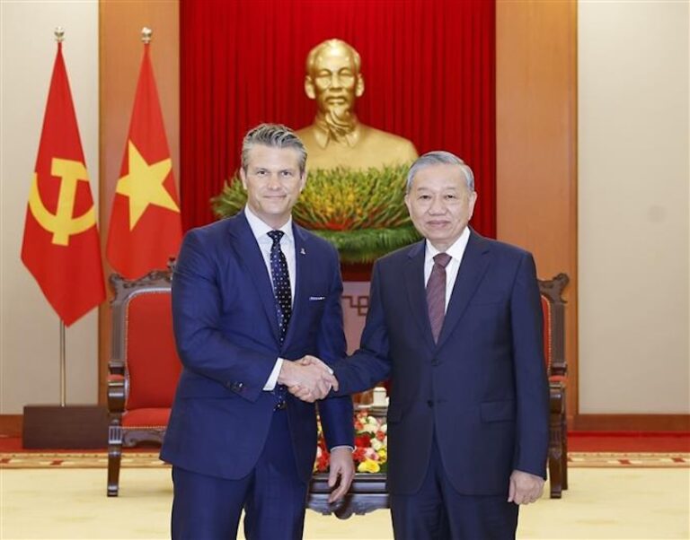 VIETNAM – DÉFENSE : Pete Hegseth, un ministre américain qui veut coopérer avec Hanoï