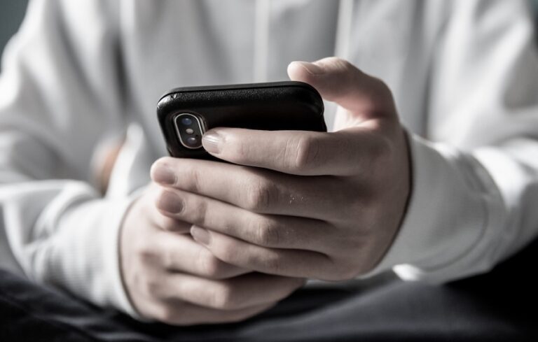 CAMBODGE – SOCIÉTÉ : Coup de filet massif contre les arnaques en ligne à Bavet