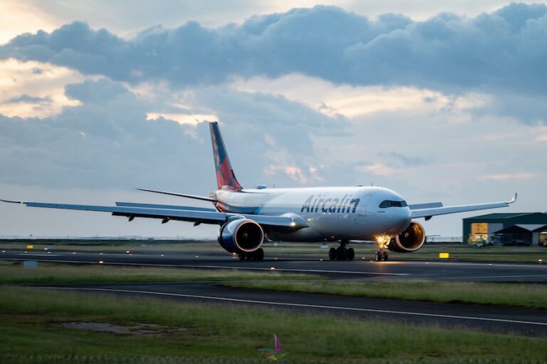 THAÏLANDE – TOURISME : Aircalin renforce sa liaison Paris–Nouméa avec une troisième fréquence via Bangkok