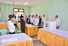 Bureau de vote Birmanie