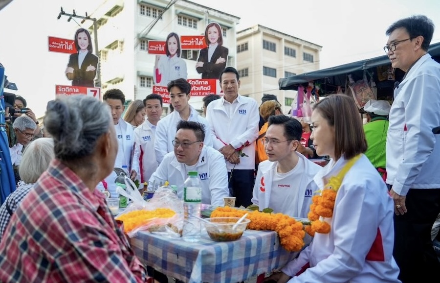 Pheu Thai en campagne à Bangkok