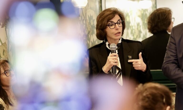 FRANCE – POLITIQUE : Vue d’ailleurs, Rachida République