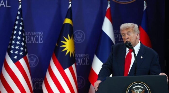 THAÏLANDE – CAMBODGE : L’accord de paix signé devant Trump déraille