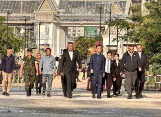 THAÏLANDE – CAMBODGE : Quels résultats pour les pourparlers de Chanthaburi ? discussion à Chanthaburi - délégation cambodgienne