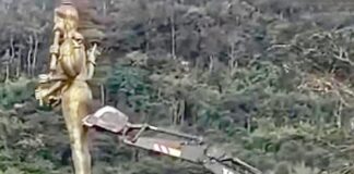 statue détruite par armée Thaïlandaise