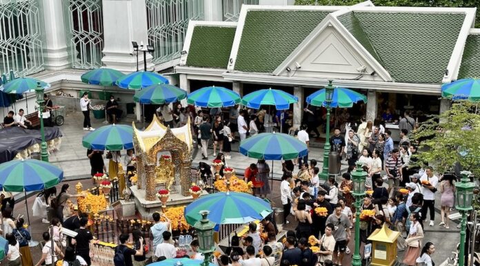 THAÏLANDE – TOURISME : Rebond fragile en janvier, février sera-t-il le vrai test ? Erawan touristes
