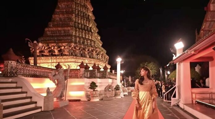 THAÏLANDE – TOURISME : Lisa devient le nouveau visage de la stratégie touristique nationale Lisa au Wat Arun