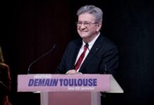 FRANCE – POLITIQUE : Vue d’ailleurs, Mélenchon, Zemmour de gauche Mélenchon Jean-Luc