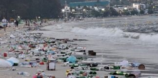 Phuket plage après nouvel an