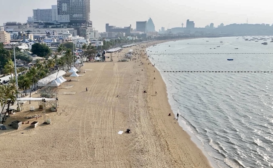 Plage nettoyée Pattaya