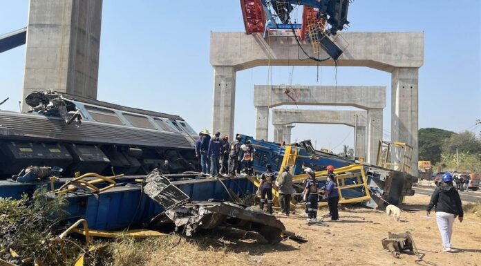 accident grue train à Korat