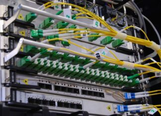 THAÏLANDE – CAMBODGE : Viettel visé par une enquête après un raid thaïlandais sur un hub internet frontalier