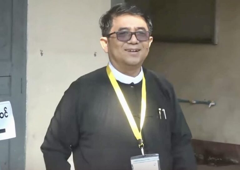 indépendant élu Birmanie