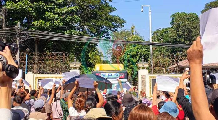 BIRMANIE – POLITIQUE : La junte annonce la libération de plus de 6 000 prisonniers à l’occasion de la fête de l’indépendance libération prisonniers birmans