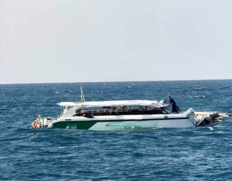 THAÏLANDE – ACCIDENT : Collision entre un hors-bord de tourisme et un bateau de pêche près de Phi Phi