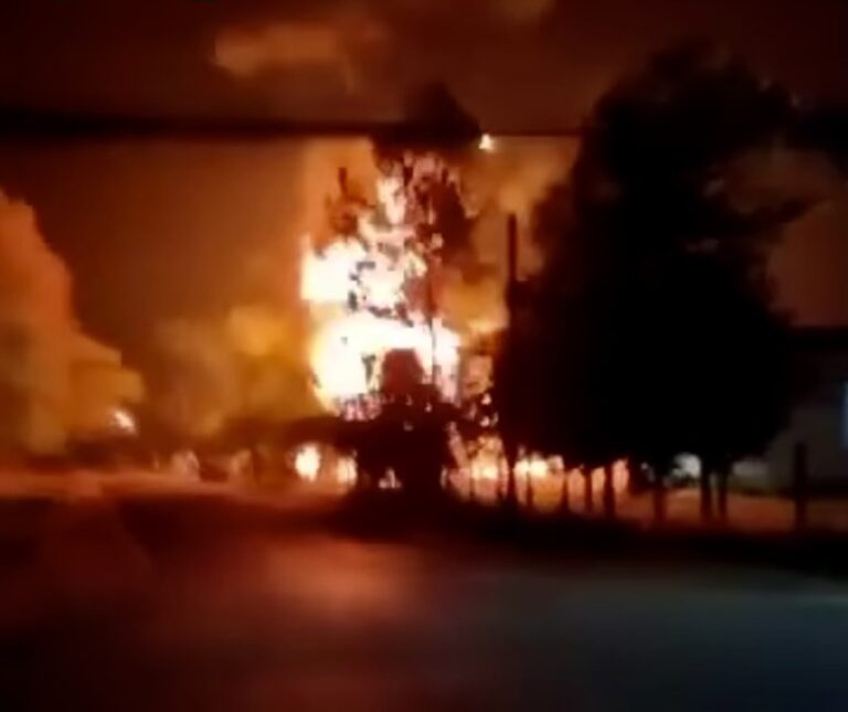 THAÏLANDE – INCENDIE : Explosion d&rsquo;un dépôt d&rsquo;arme proche de la frontière